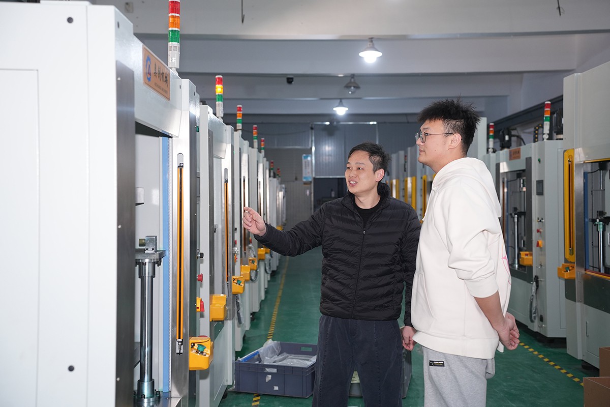 product-1200-800 Communication 2